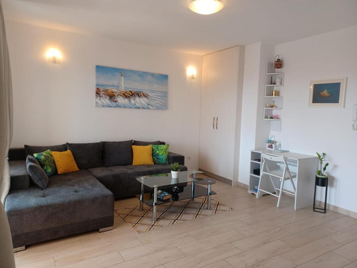 Apart Sa Terasom 250M Od Plaze,Parking,Wi Fi,Rostilj Трогір Екстер'єр фото