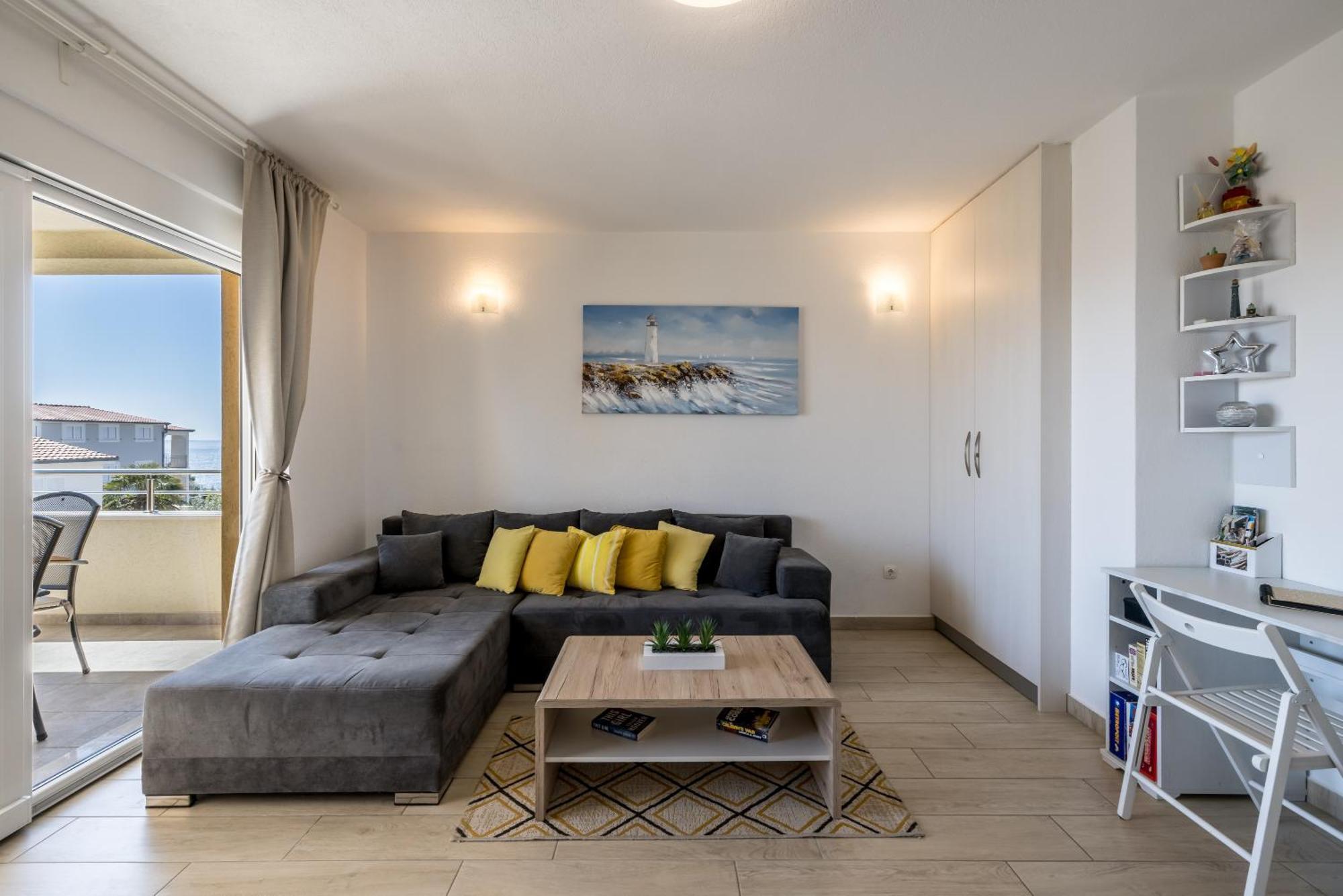 Apart Sa Terasom 250M Od Plaze,Parking,Wi Fi,Rostilj Трогір Екстер'єр фото