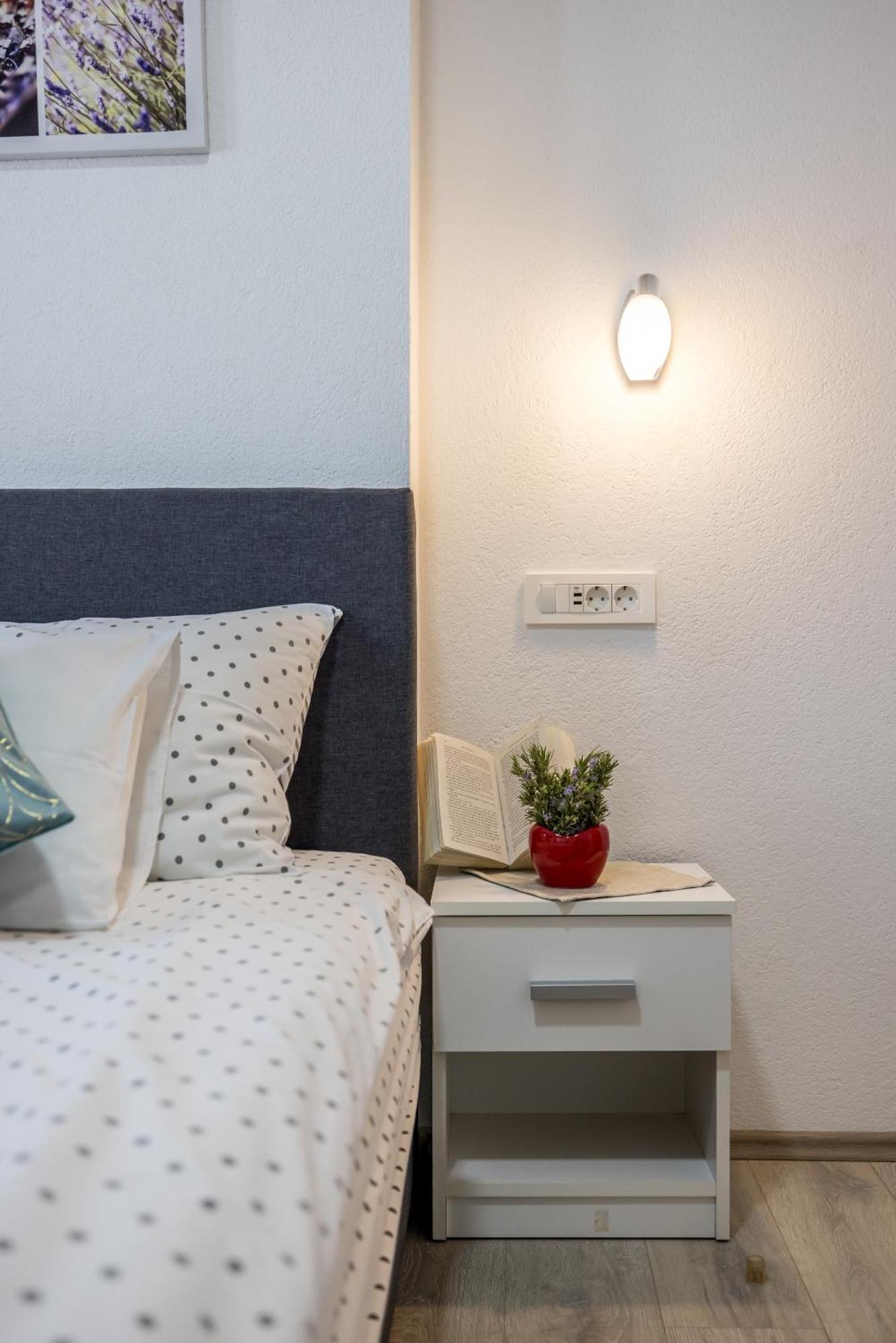 Apart Sa Terasom 250M Od Plaze,Parking,Wi Fi,Rostilj Трогір Екстер'єр фото
